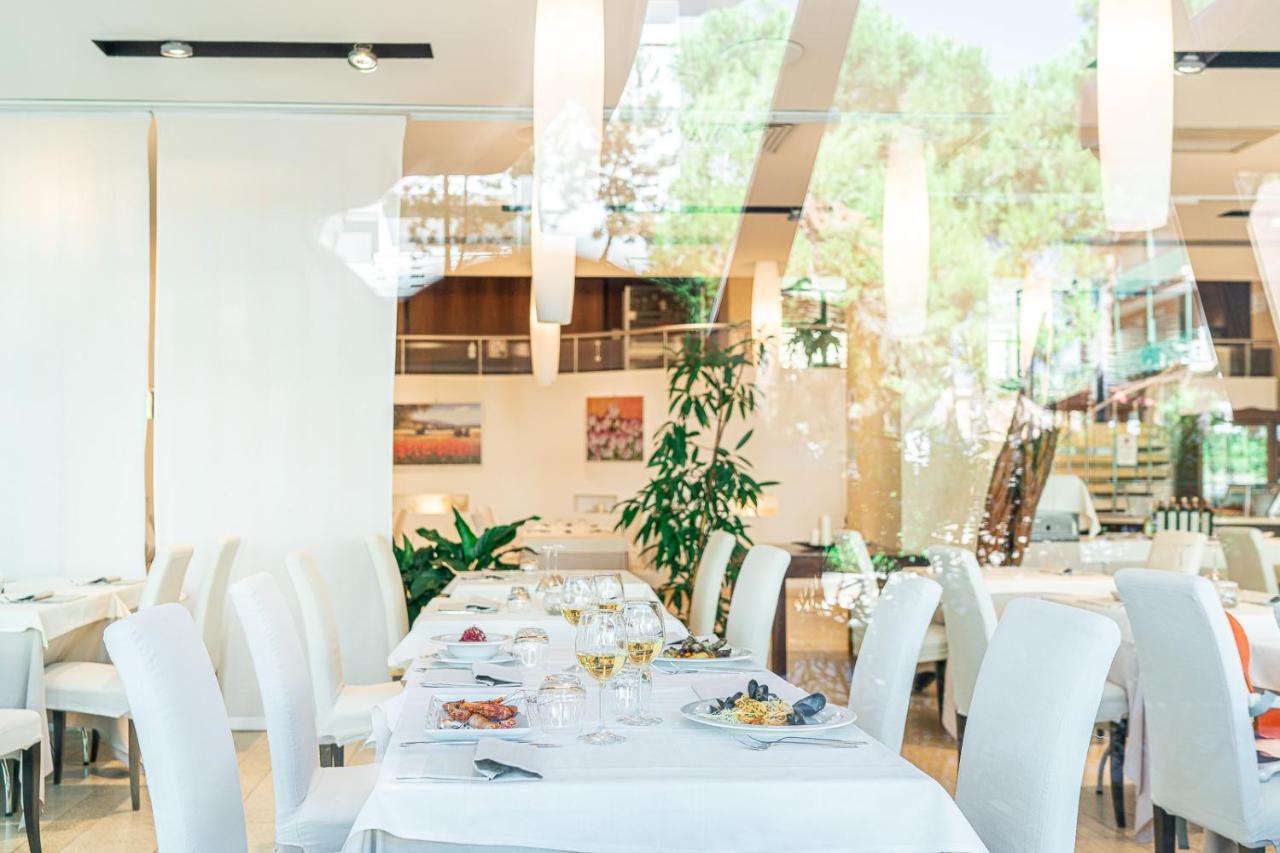 Hotel Rex لينانو سابيادورو المظهر الخارجي الصورة
