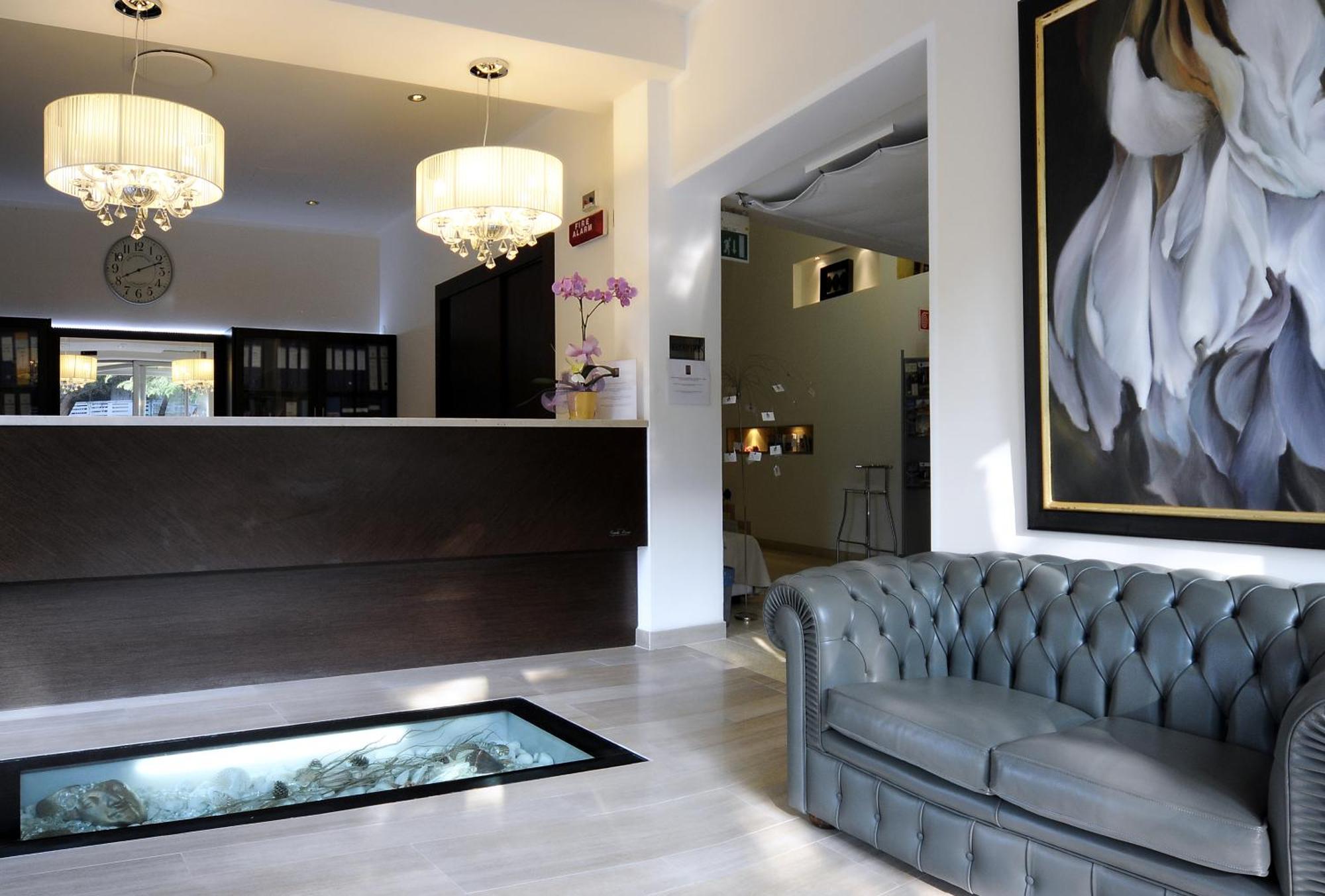 Hotel Rex لينانو سابيادورو المظهر الخارجي الصورة